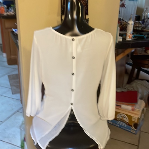 Society Girl blouse with cool back - Picture 1 of 2